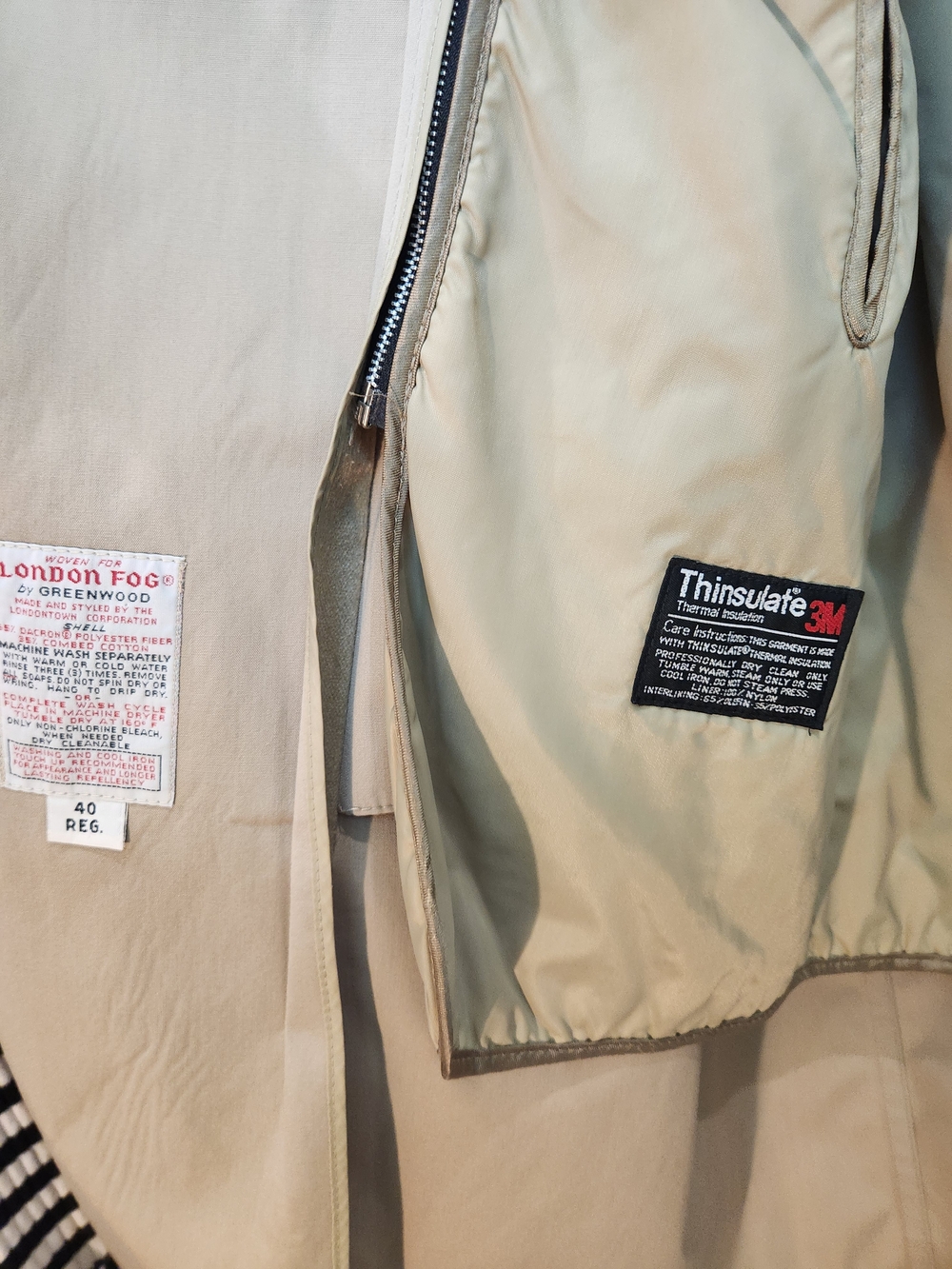 Vintage London Fog Classic Beige Trenchcoat with Removable Thinsulate Lining - Picture 4 of 13